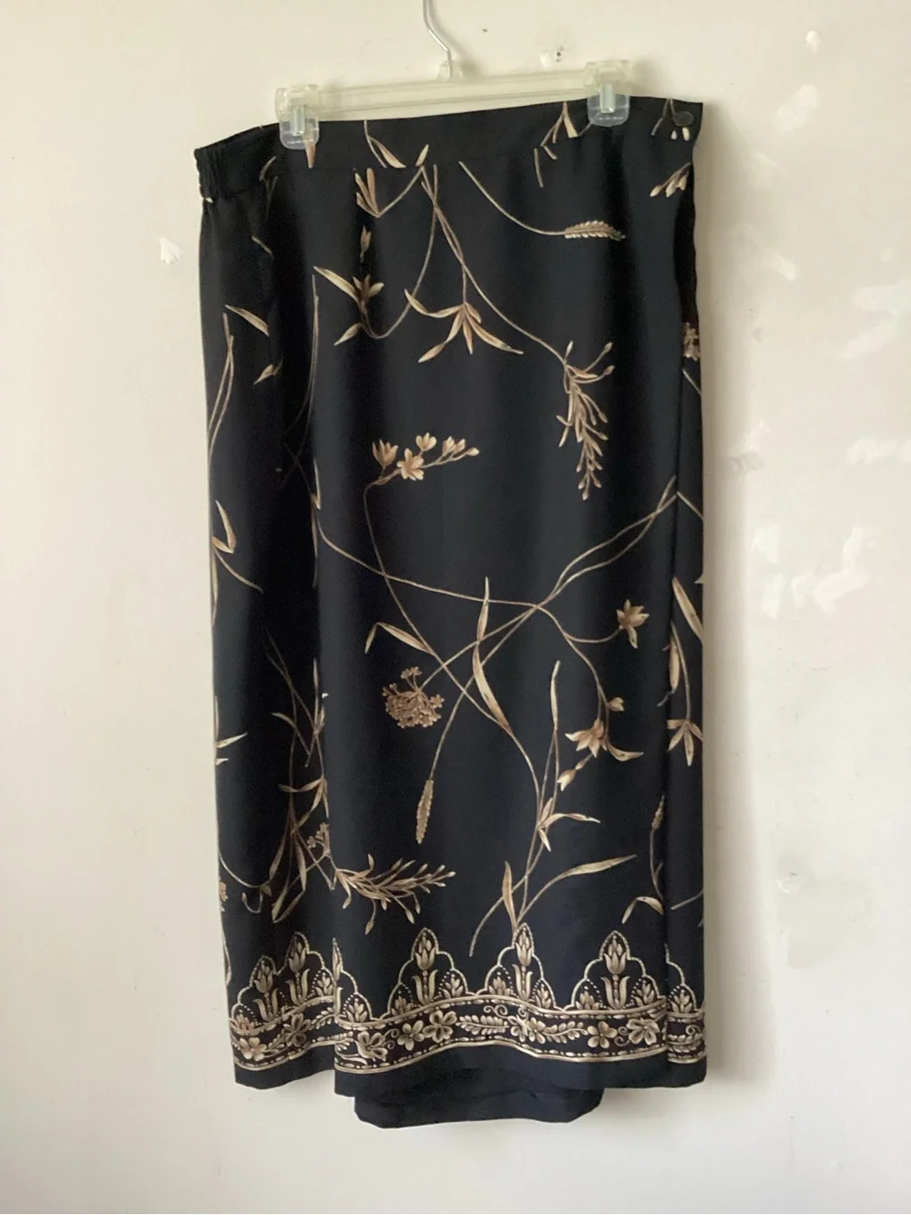 Chaus Black and beige Floral Print wrap maxi Skirt